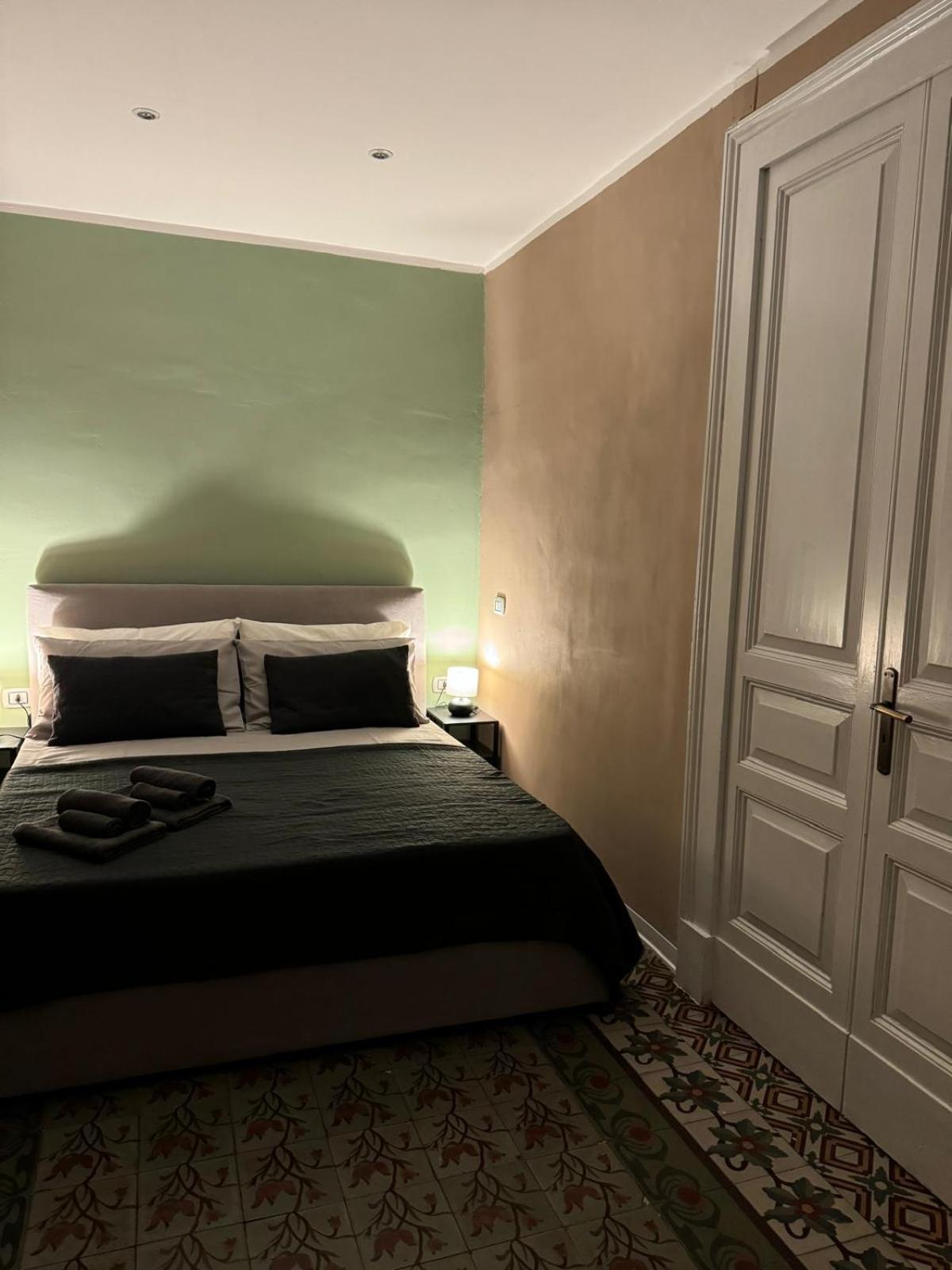 Verdi Apartments Катанія Екстер'єр фото