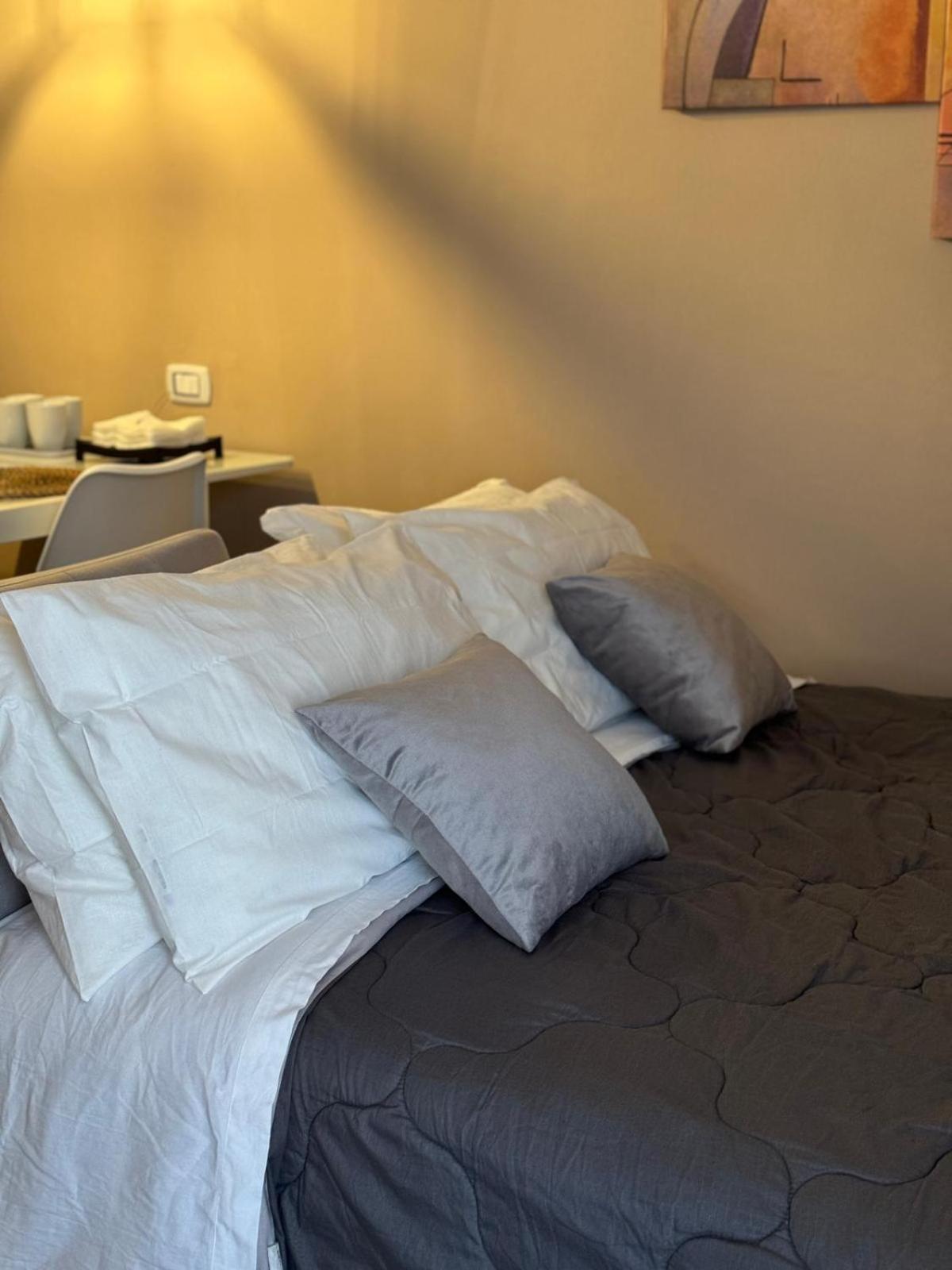 Verdi Apartments Катанія Екстер'єр фото
